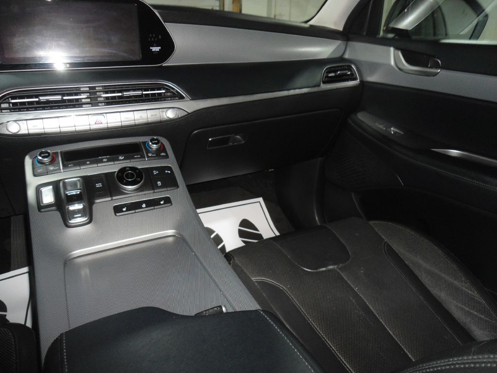 Photo 10 of this HYUNDAI PALISADE