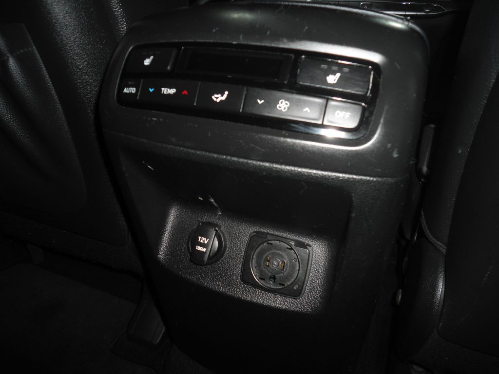 Photo 14 of this HYUNDAI PALISADE