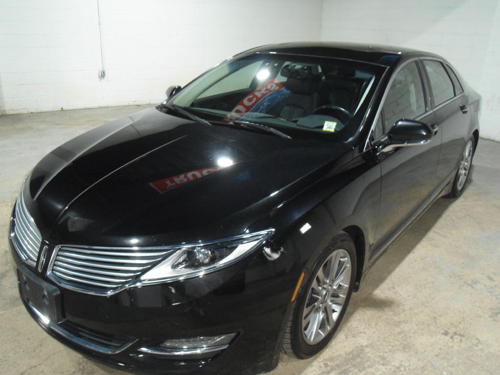 Photo 4 of this LINCOLN MKZ