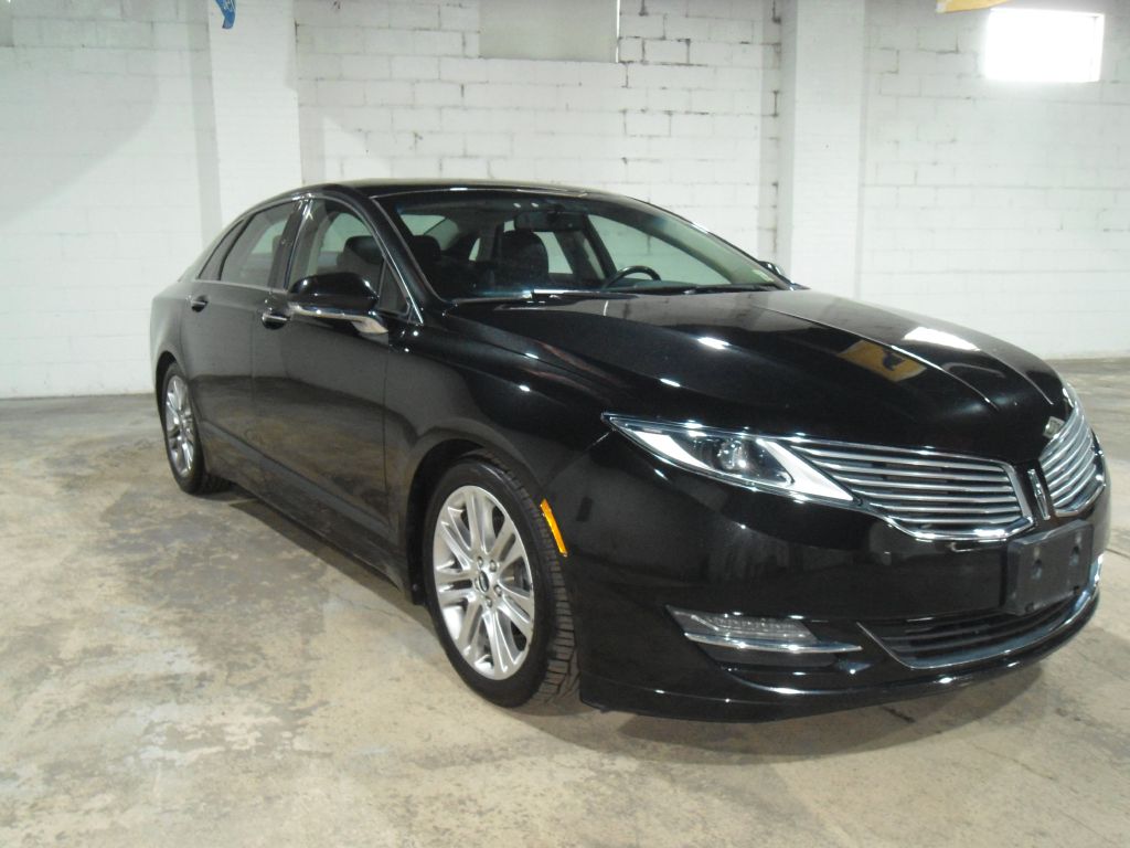 Photo 5 of this LINCOLN MKZ