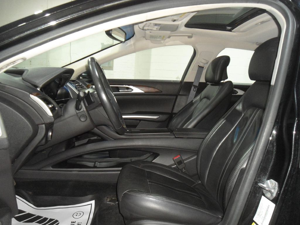 Photo 8 of this LINCOLN MKZ