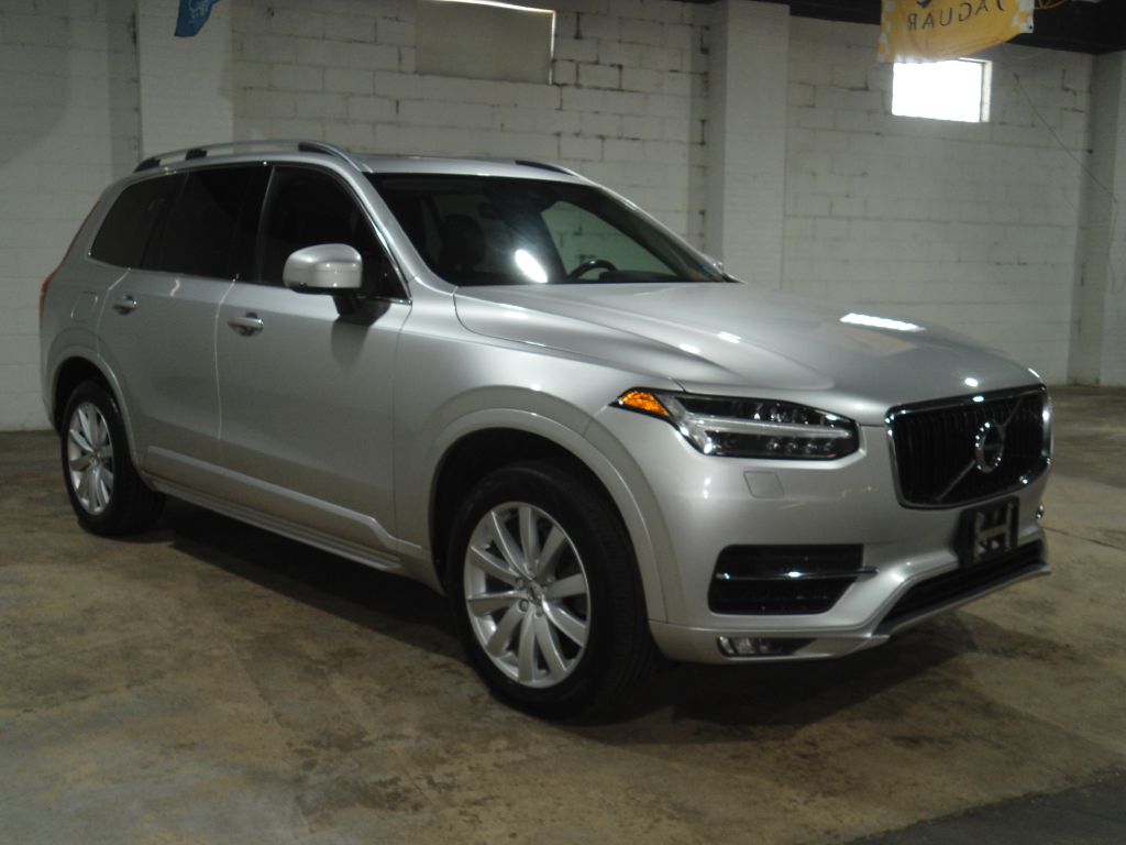 Photo 6 of this VOLVO XC90
