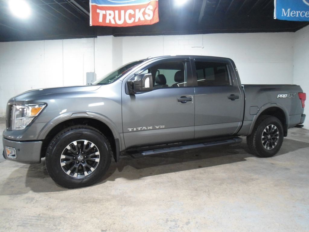Photo 3 of this NISSAN TITAN