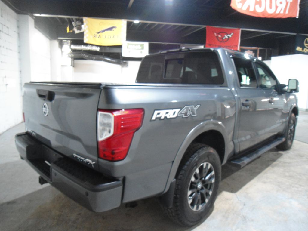 Photo 9 of this NISSAN TITAN