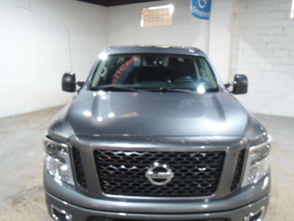 Photo 13 of this NISSAN TITAN