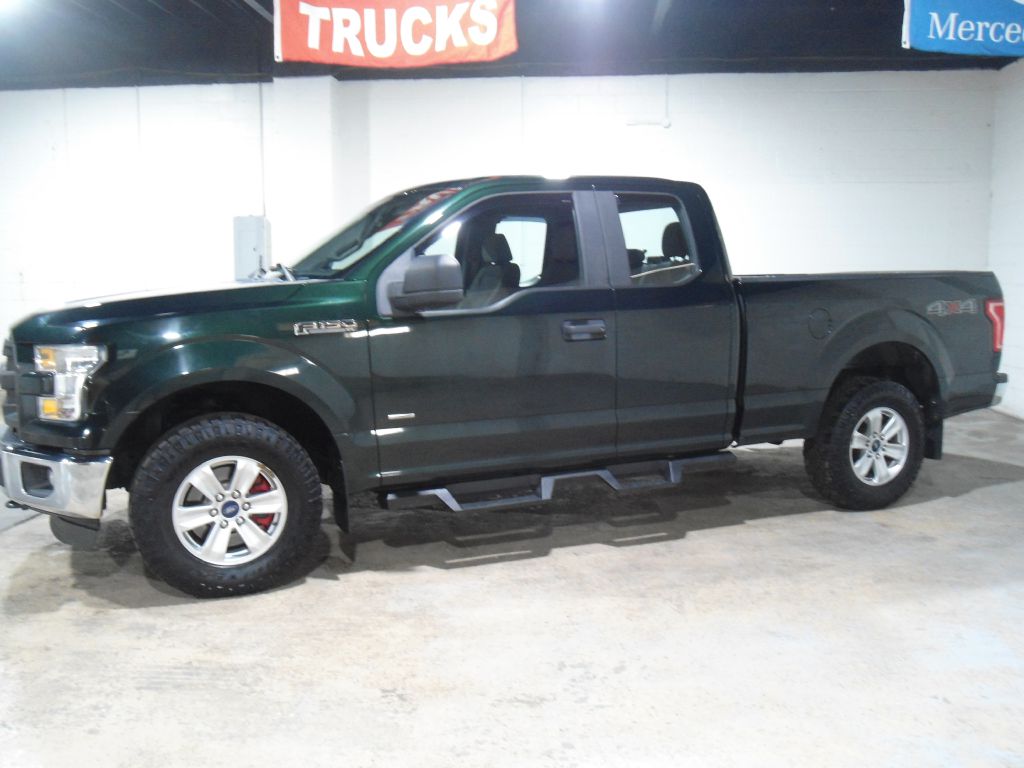 Photo 2 of this FORD F150