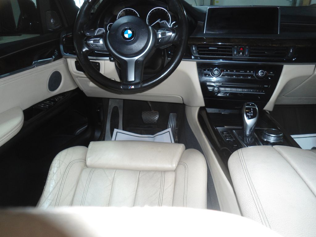 Photo 11 of this BMW X5