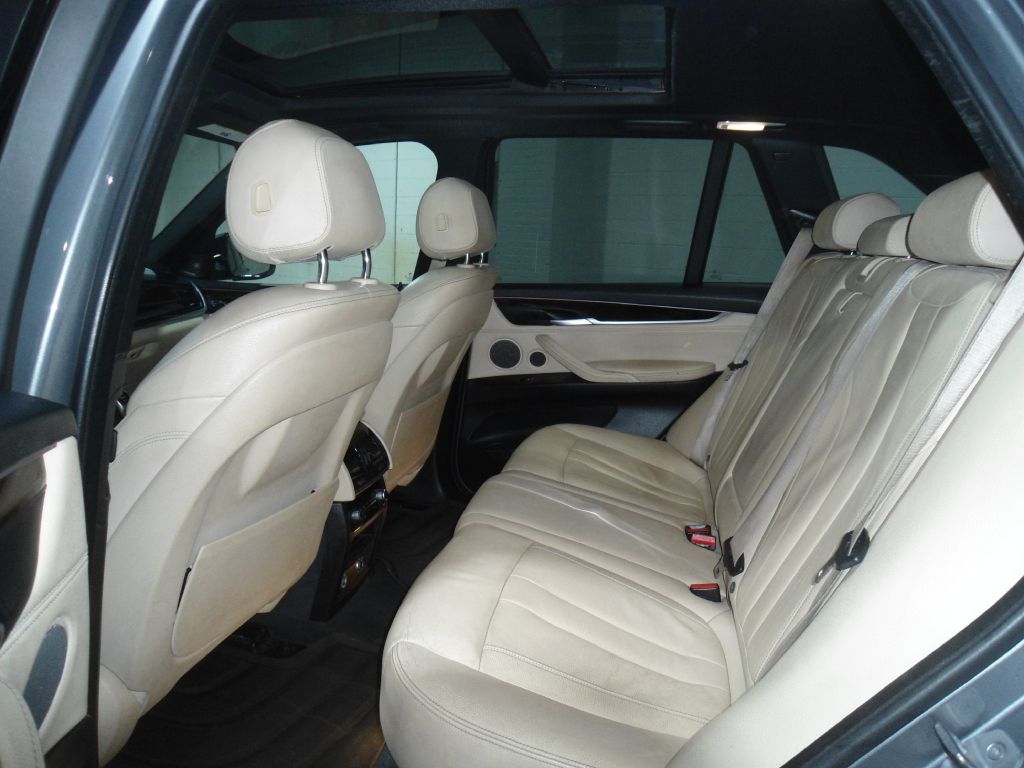 Photo 14 of this BMW X5