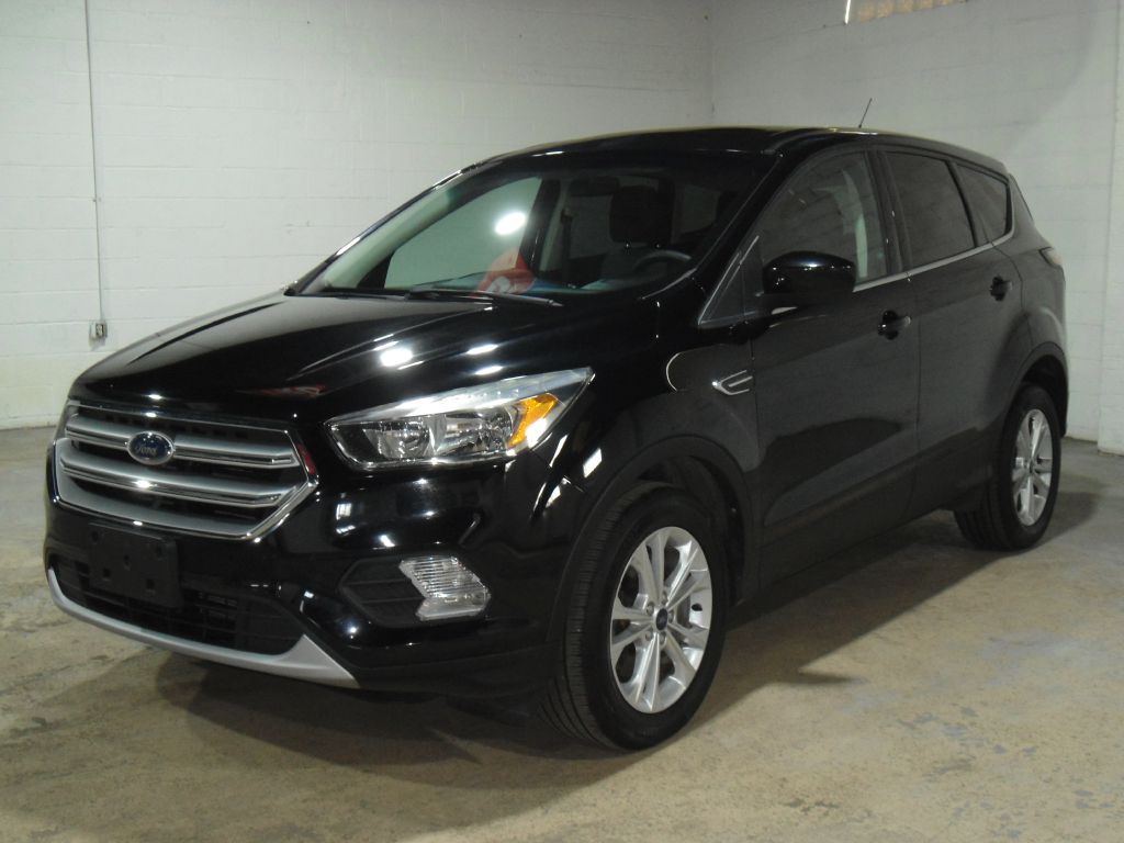 Photo 2 of this FORD ESCAPE