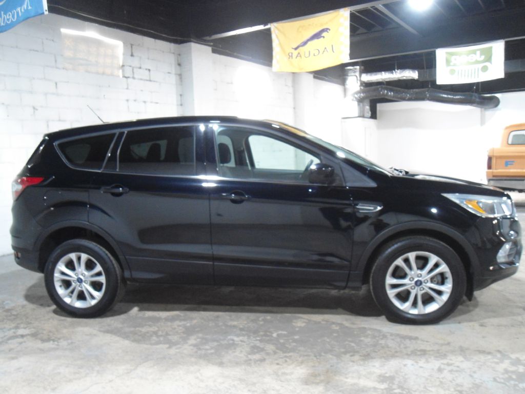 Photo 7 of this FORD ESCAPE