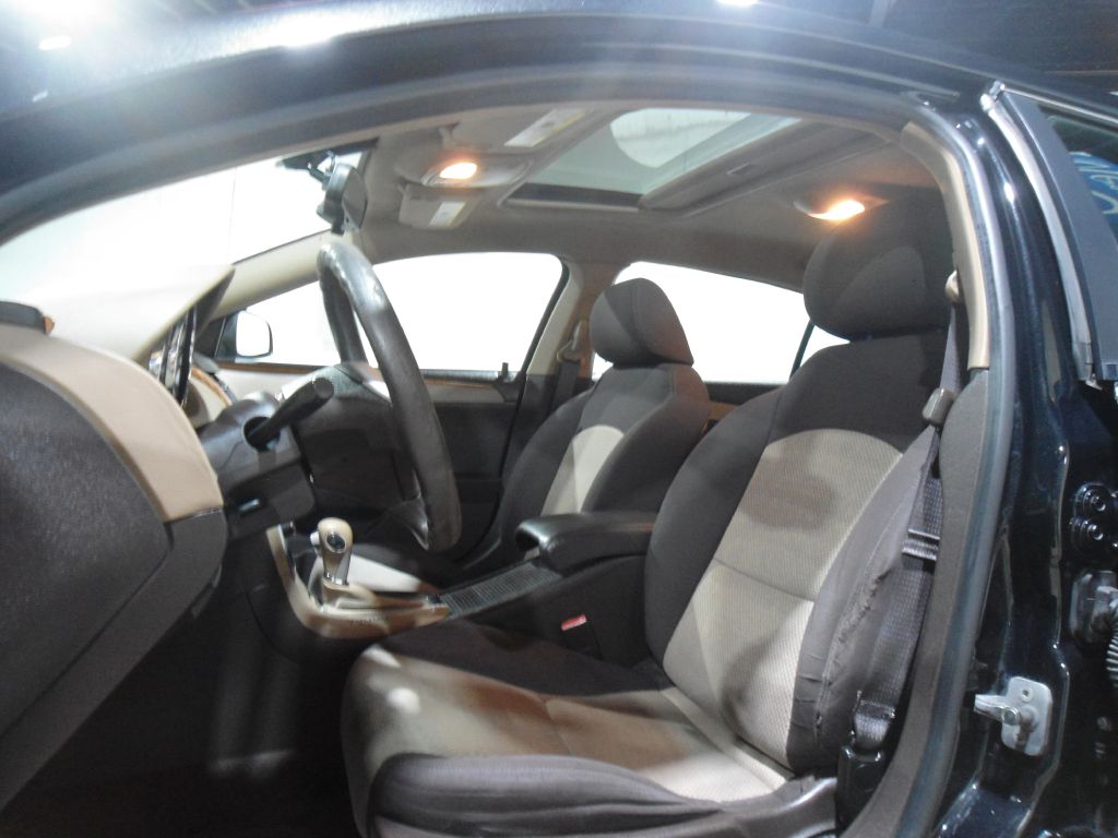 Photo 8 of this CHEVROLET MALIBU