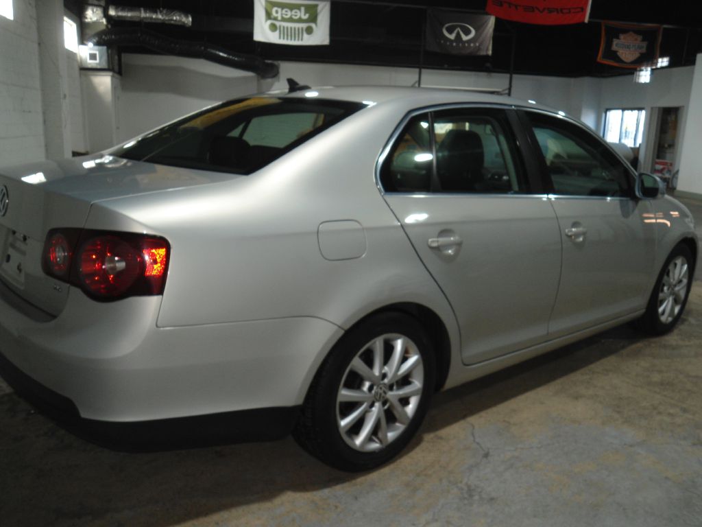 Photo 4 of this VOLKSWAGEN JETTA