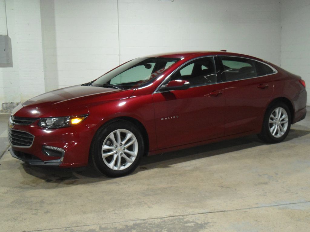 Photo 2 of this CHEVROLET MALIBU