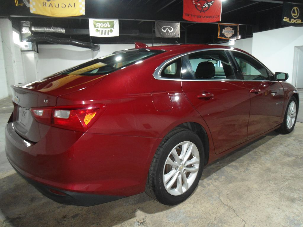 Photo 6 of this CHEVROLET MALIBU