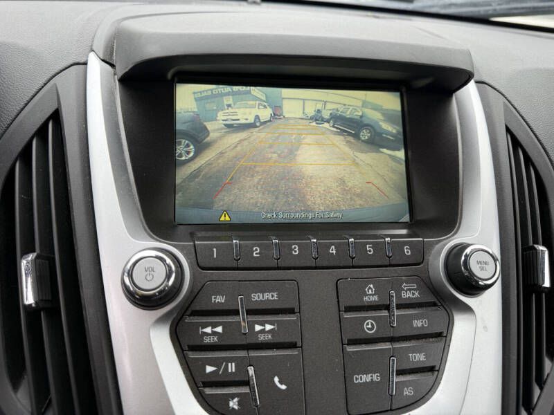 Photo 9 of this CHEVROLET EQUINOX