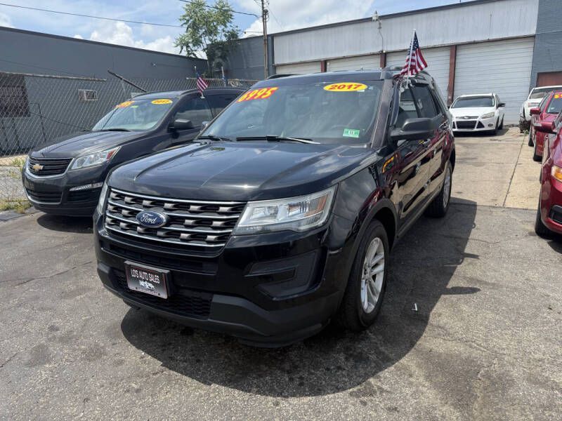 Photo 2 of this FORD EXPLORER