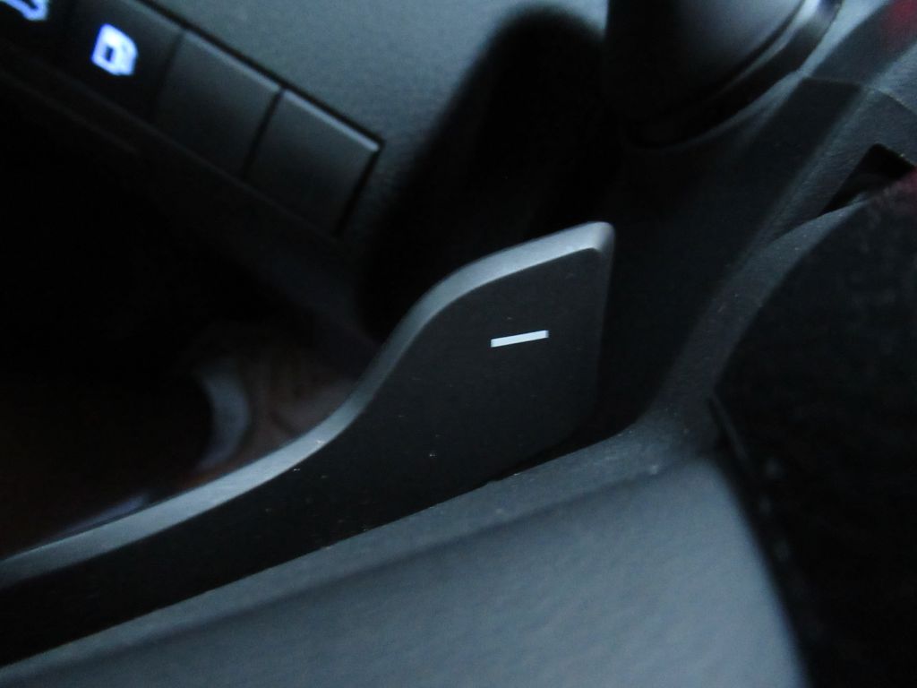 Photo 19 of this TOYOTA CAMRY
