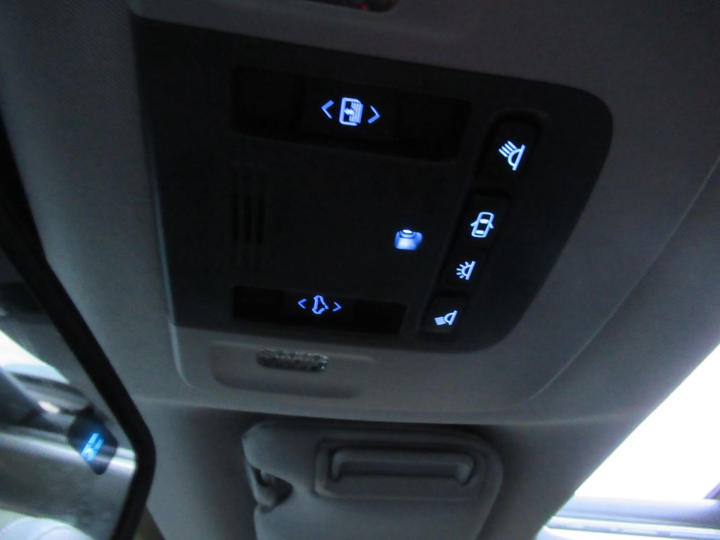 Photo 23 of this TOYOTA CAMRY
