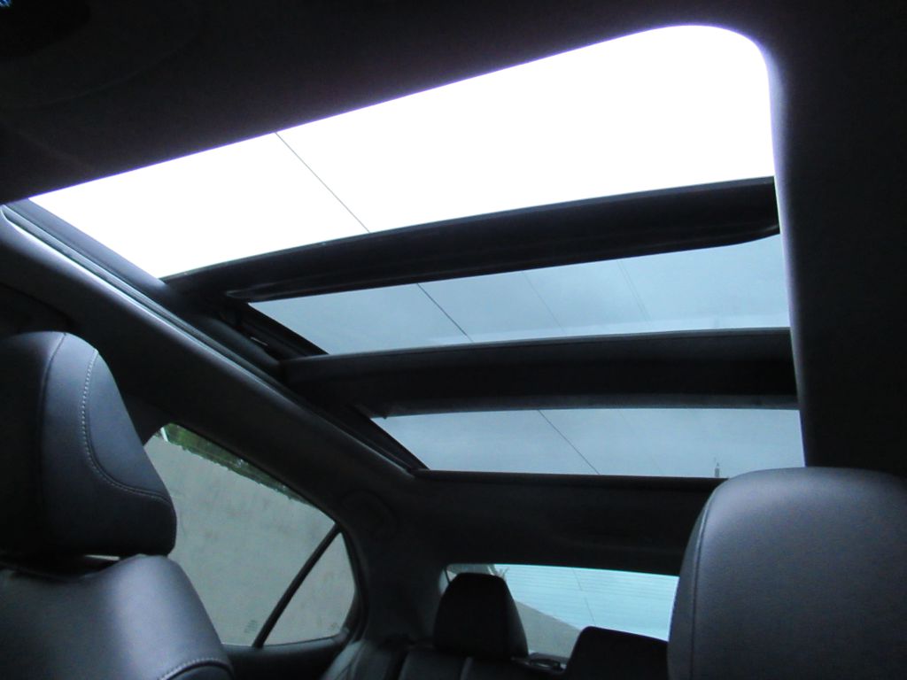 Photo 24 of this TOYOTA CAMRY