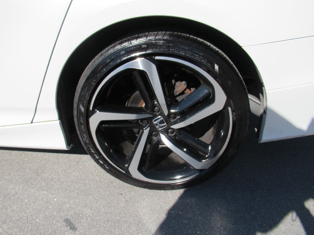 Photo 10 of this HONDA ACCORD