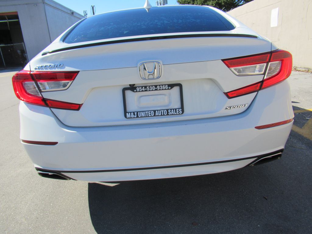 Photo 7 of this HONDA ACCORD