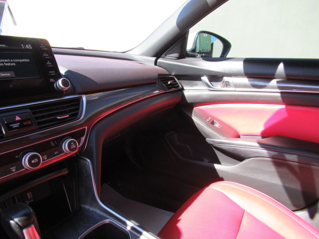 Photo 20 of this HONDA ACCORD