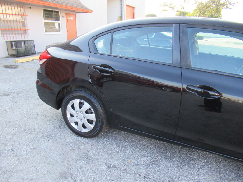 Photo 10 of this HONDA CIVIC