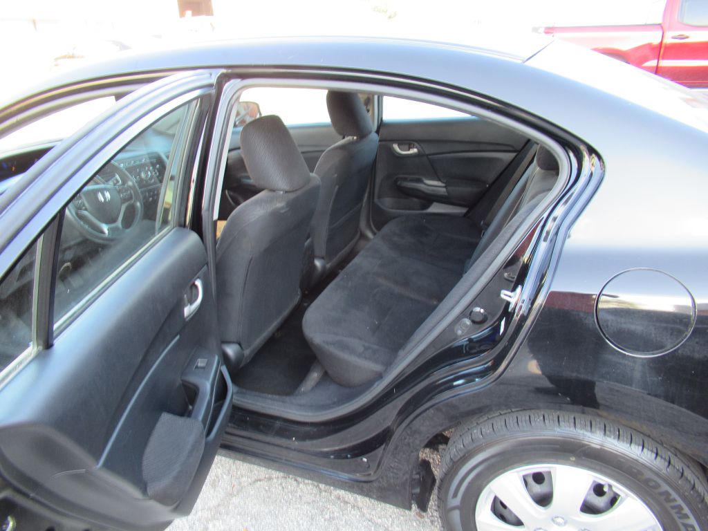 Photo 11 of this HONDA CIVIC
