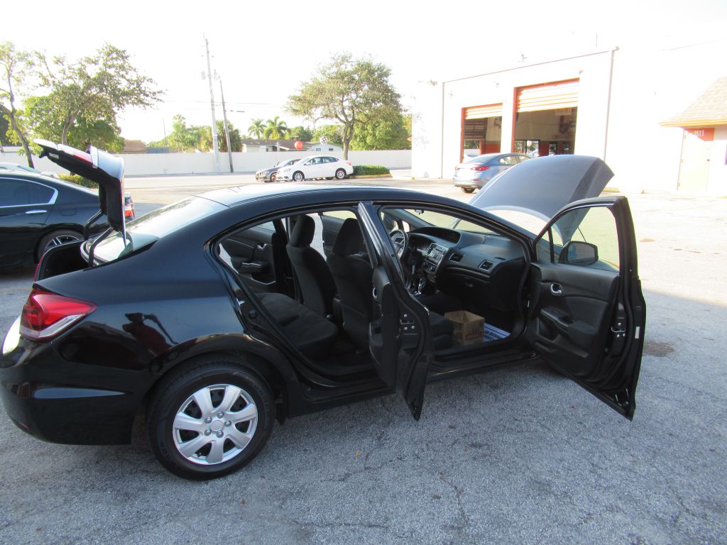 Photo 18 of this HONDA CIVIC