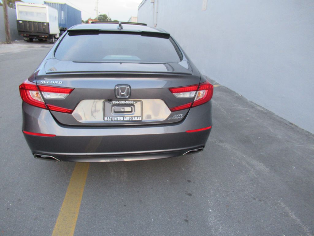 Photo 4 of this HONDA ACCORD
