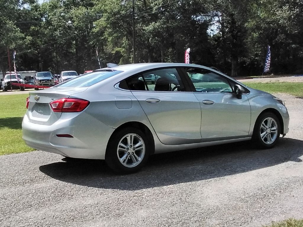 2018 Chevrolet Cruze #9