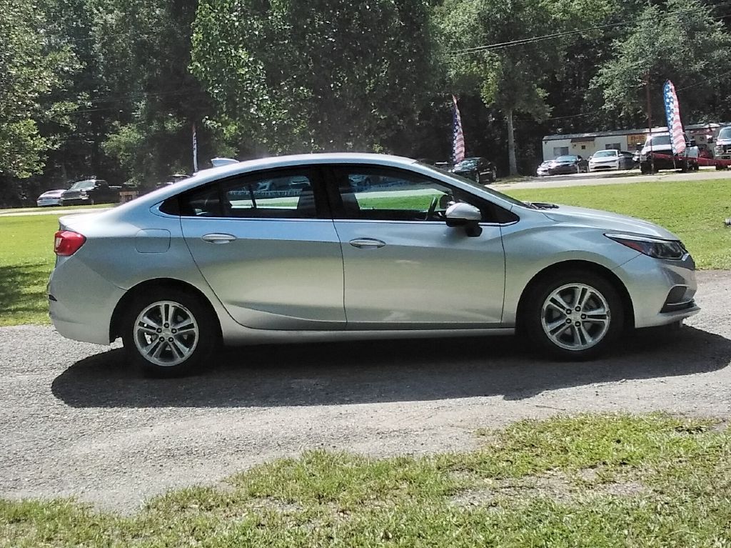 2018 Chevrolet Cruze #10