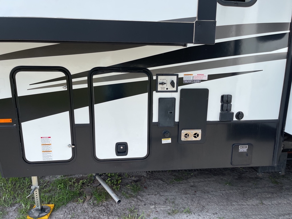 Photo 9 of this TORQ 37'