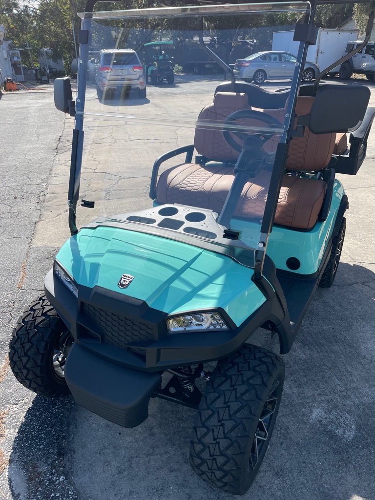 Photo 6 of this KODIAK EV APEX 4P