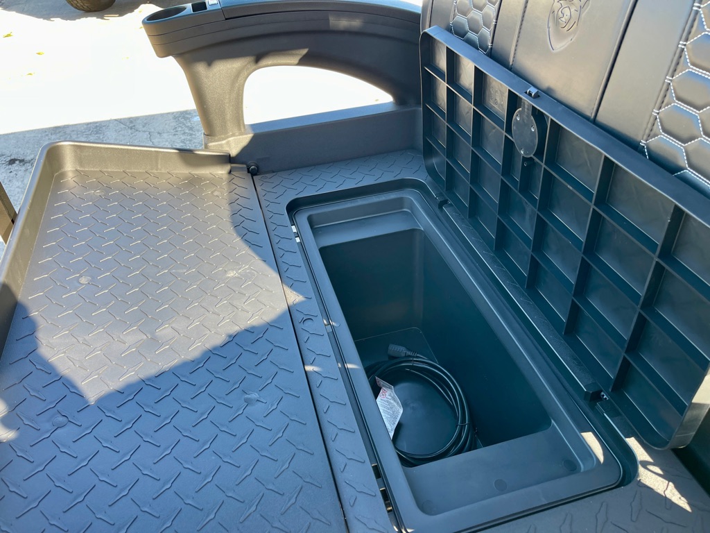 Photo 15 of this KODIAK EV DEFENDER