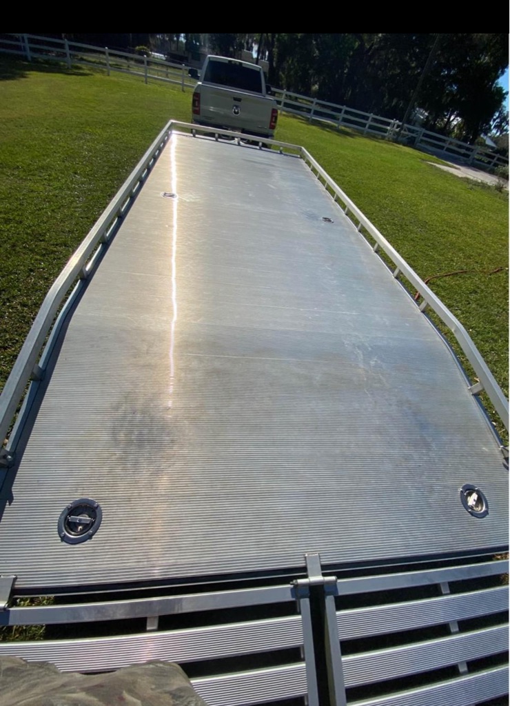 Photo 5 of this ALUMINUM DECK OVER