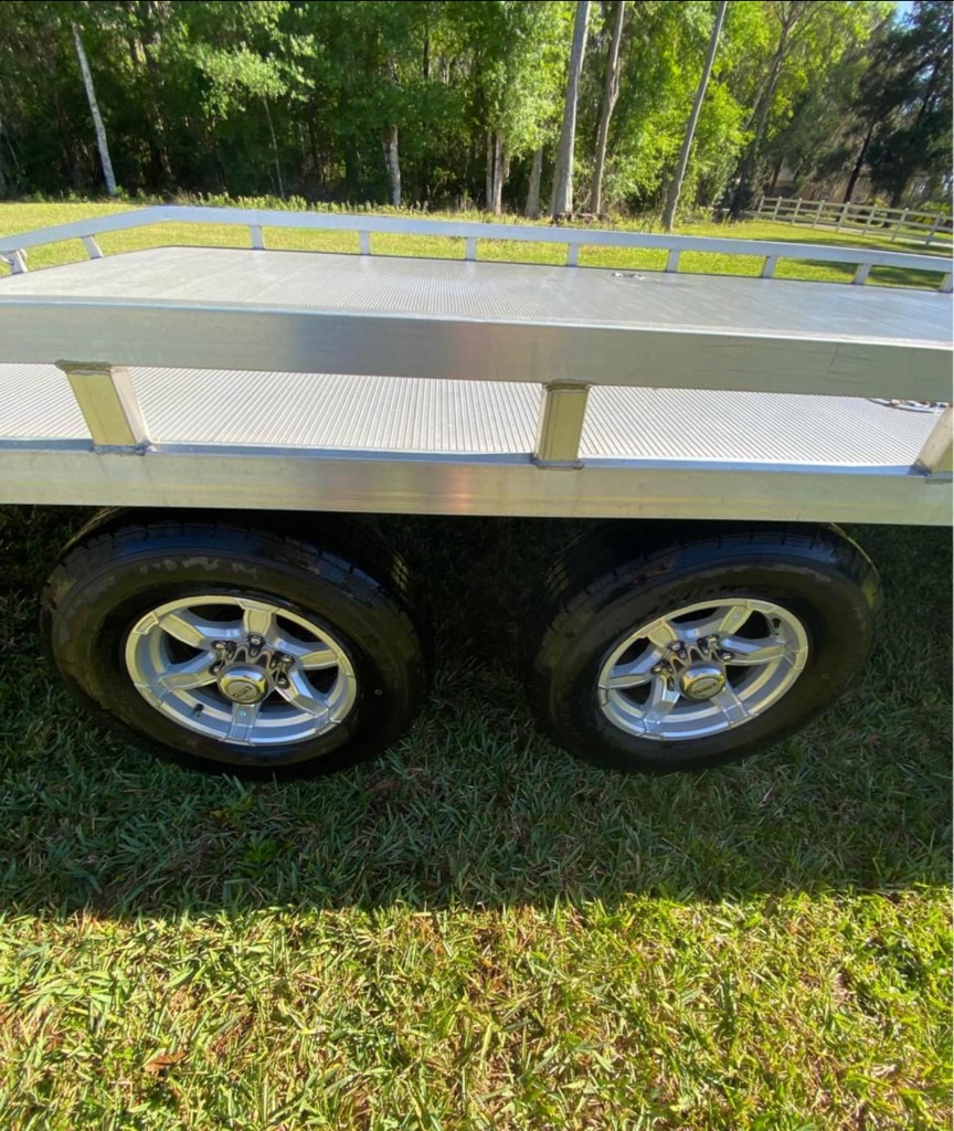 Photo 6 of this ALUMINUM DECK OVER