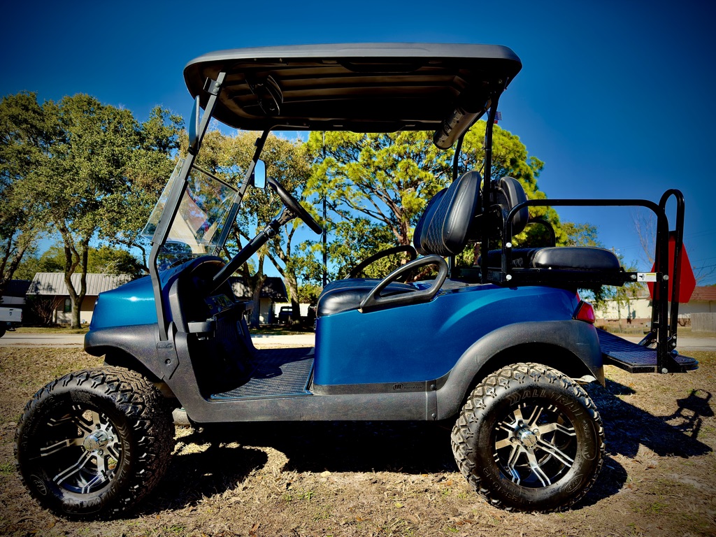 Photo 2 of this CLUB CAR 4 PASSENGER