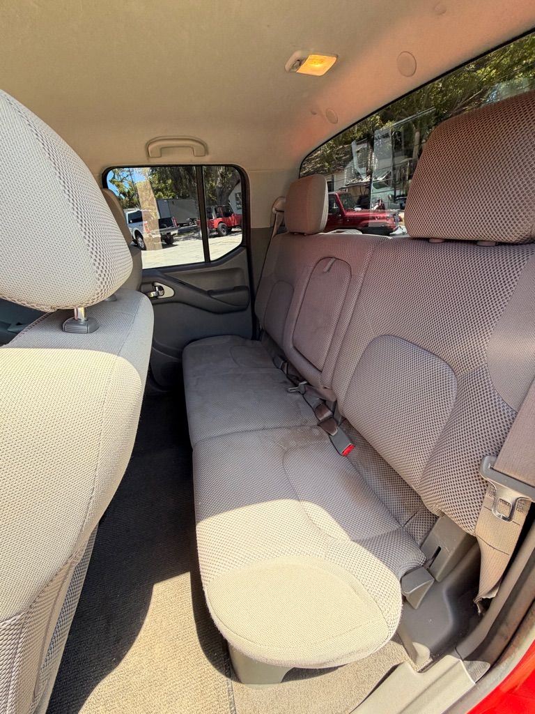 Photo 11 of this NISSAN FRONTIER