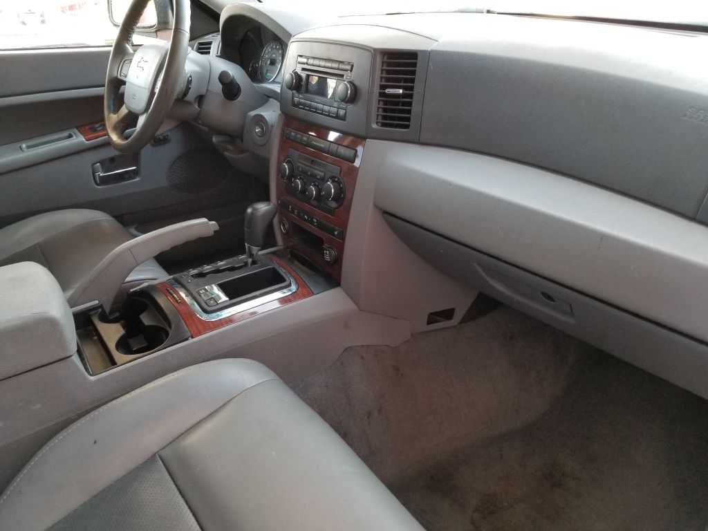 JEEPGRAND CHEROKEE9