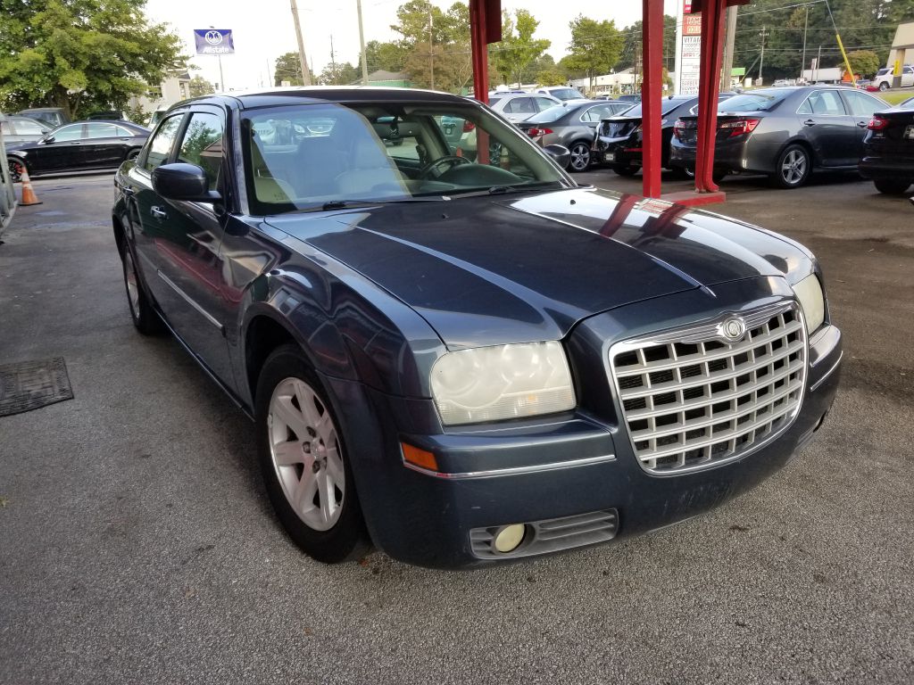 CHRYSLER3006