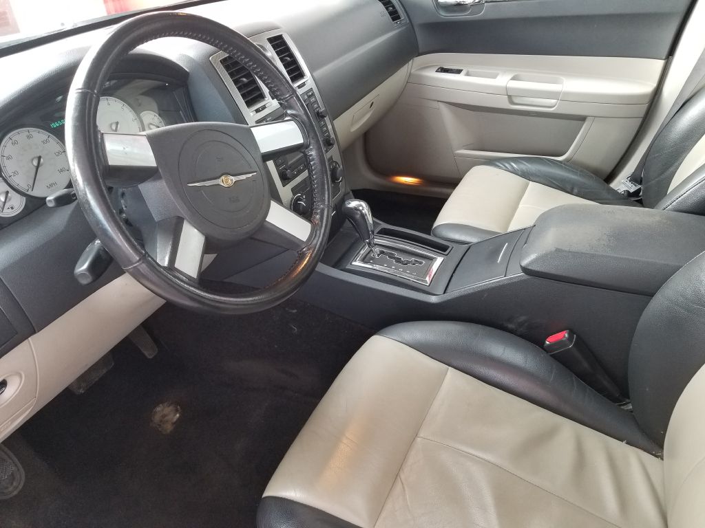 CHRYSLER3009