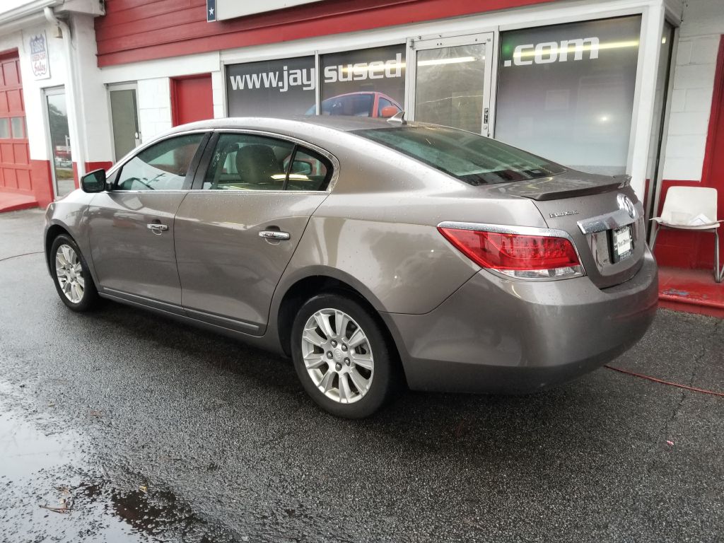 BUICKLACROSSE3