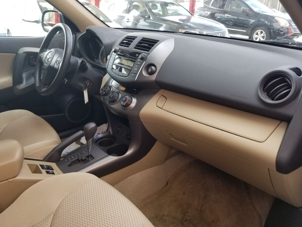 TOYOTARAV410