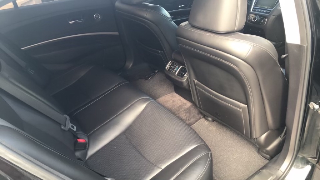 Photo 11 of this ACURA RLX