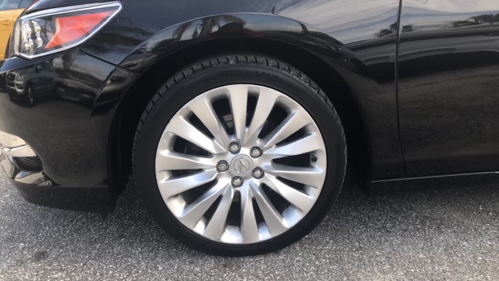 Photo 14 of this ACURA RLX