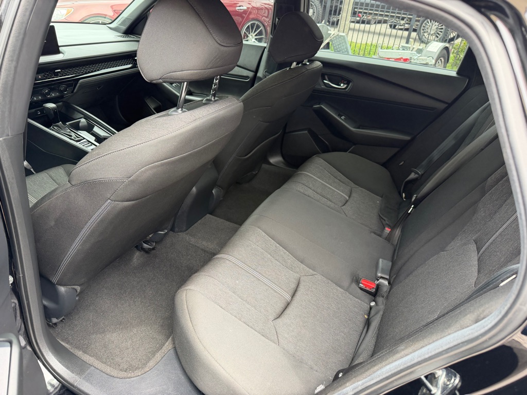 Photo 10 of this HONDA ACCORD