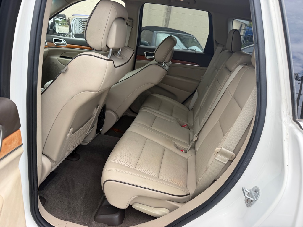 Photo 8 of this JEEP GRAND CHEROKEE