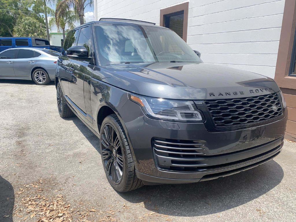 Photo 2 of this LAND ROVER RANGE ROVER