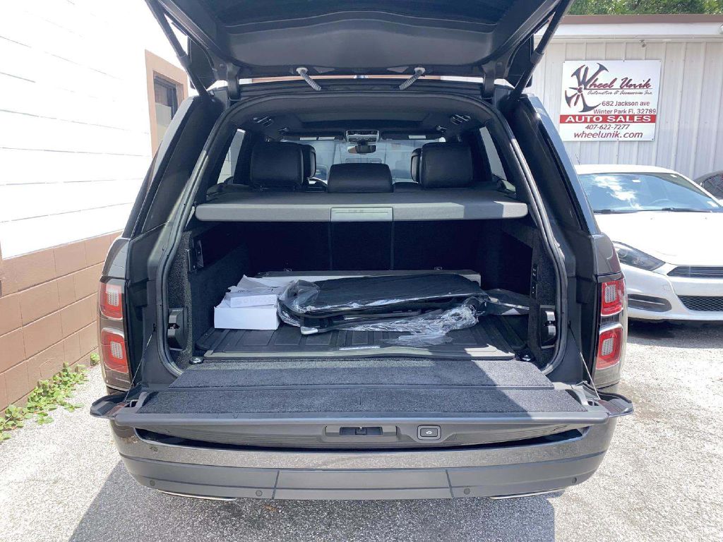 Photo 5 of this LAND ROVER RANGE ROVER